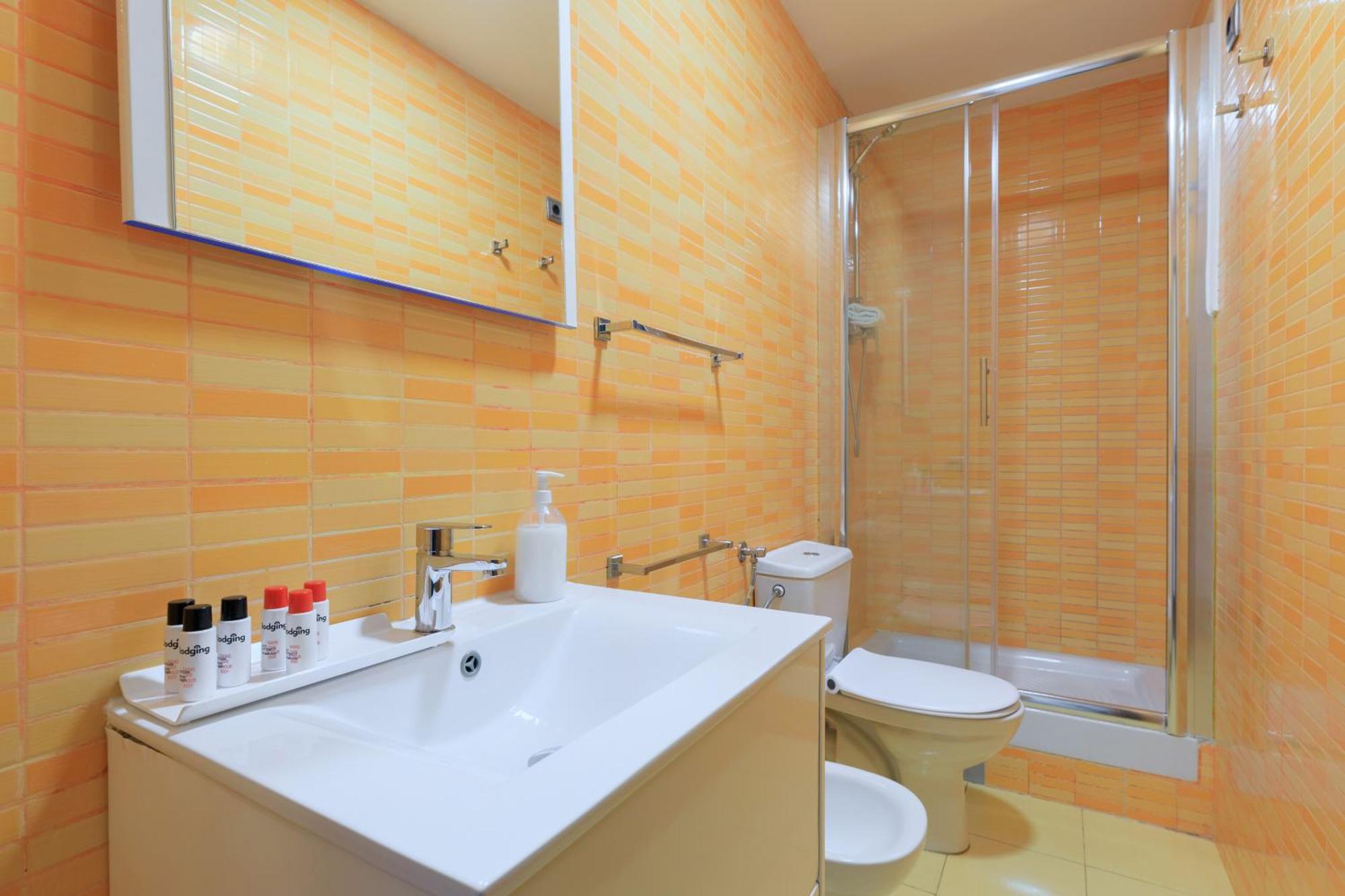 Housalia Corsega - Apartment 3 Bedrooms Next To Sagrada Familia Barcelona Eksteriør bilde
