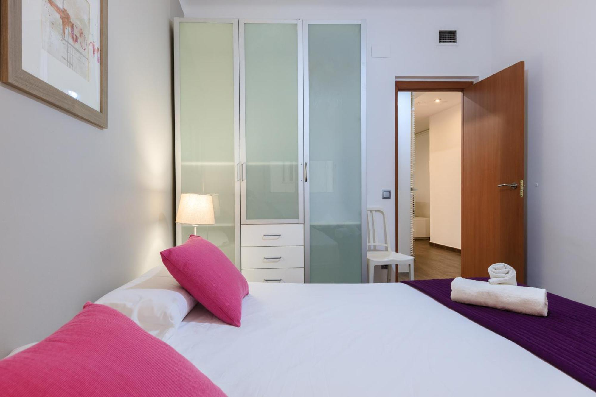 Housalia Corsega - Apartment 3 Bedrooms Next To Sagrada Familia Barcelona Eksteriør bilde
